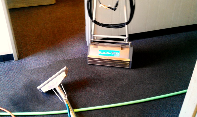 carpet-cleaning-commercial-office commercial steam cleaning of carpets